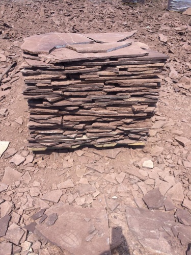 Плитняк лемезит бордовый для цоколя 1,5-2 см купить в Яхрома