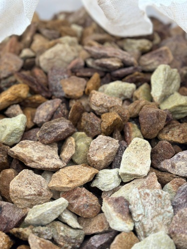 Златолит персиковый декоративная каменная крошка купить в Яхрома