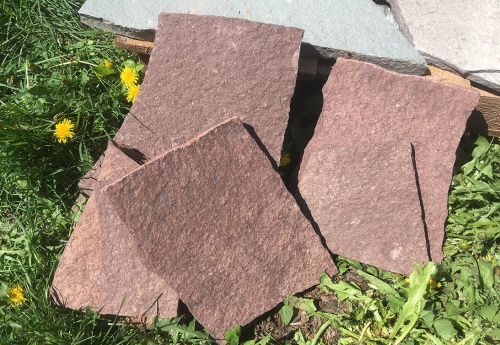 Плитняк лемезит бордовый для цоколя 1,5-2 см купить в Яхрома