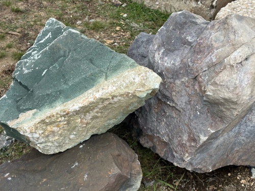 Камни для ландшафтного дизайна зелёные 10-60 килограмм купить в Яхрома