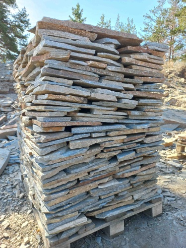 Плитняк златолит серебристый для цоколя, отмостки купить в Яхрома