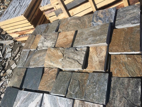 Плитка пилёная златолит Уральский для цоколя, отмостки купить в Яхрома