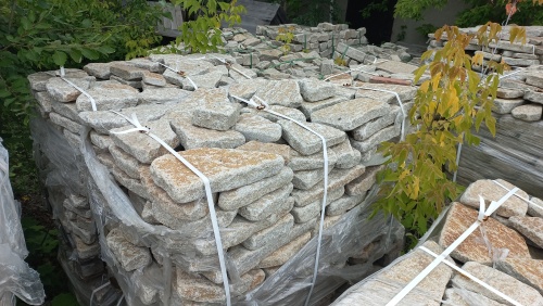 Гранитный плитняк галтованный для парковки купить в Яхрома