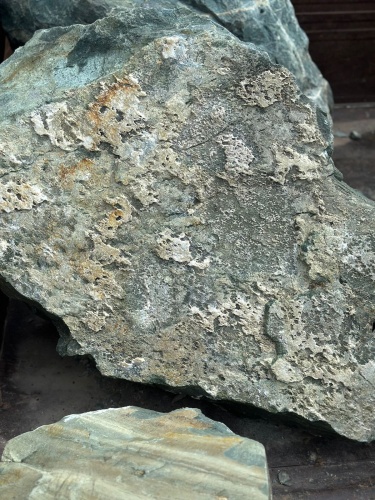 Ландшафтные глыбы зелёные 200-500 килограмм купить в Яхрома