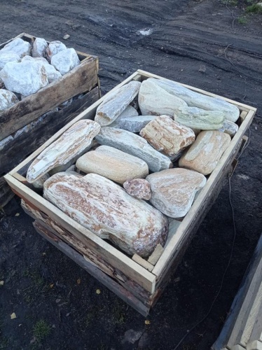 Златолит жёлтый, жёлто-зелёный глыбки и валуны для ланшафтного дизайна купить в Яхрома