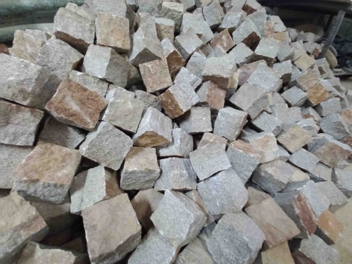 брусчатка гранитная колотая